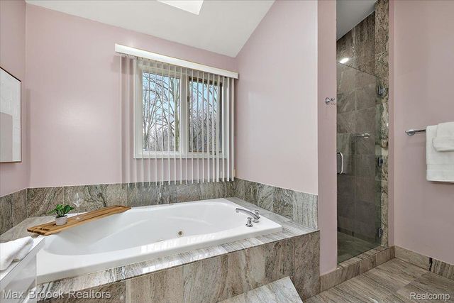2295 Shore Hill Drive, West Bloomfield Charter Township, MI 48323