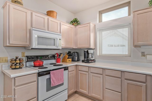 14113 W ROBERTSON Drive, Sun City West, AZ 85375