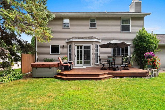 2906 SUNRAY LANE, Green Bay, WI 54313