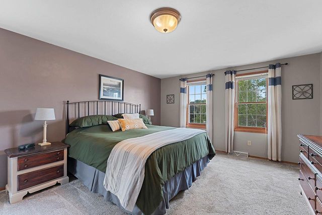 2906 SUNRAY LANE, Green Bay, WI 54313
