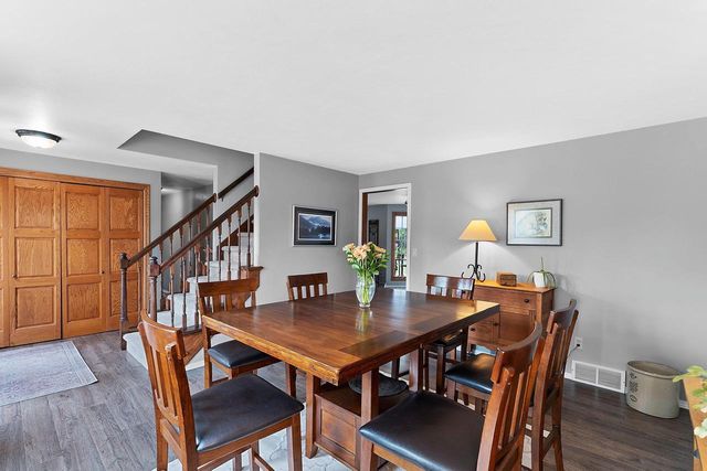 2906 SUNRAY LANE, Green Bay, WI 54313