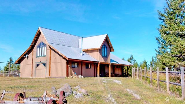 135 Lady Bug Road, Oroville, WA 98844