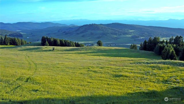 135 Lady Bug Road, Oroville, WA 98844