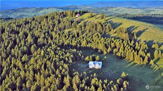 135 Lady Bug Road, Oroville, WA 98844