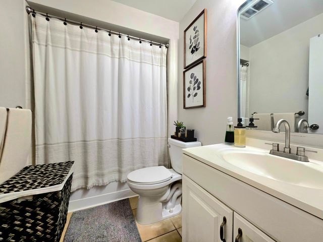 9999 Summerbreeze Drive 512, Sunrise, FL 33322