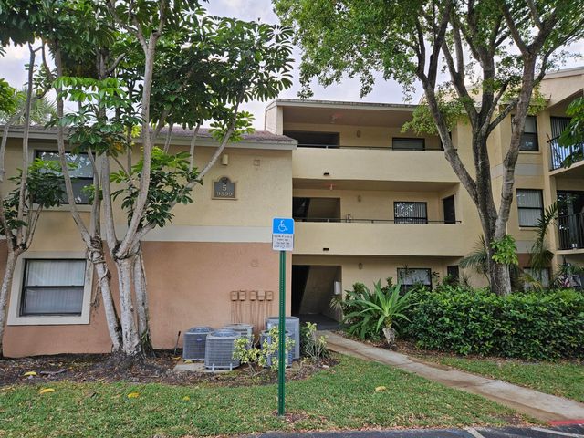 9999 Summerbreeze Drive 512, Sunrise, FL 33322