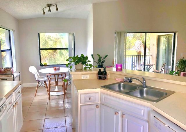 9999 Summerbreeze Drive 512, Sunrise, FL 33322