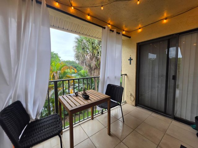 9999 Summerbreeze Drive 512, Sunrise, FL 33322