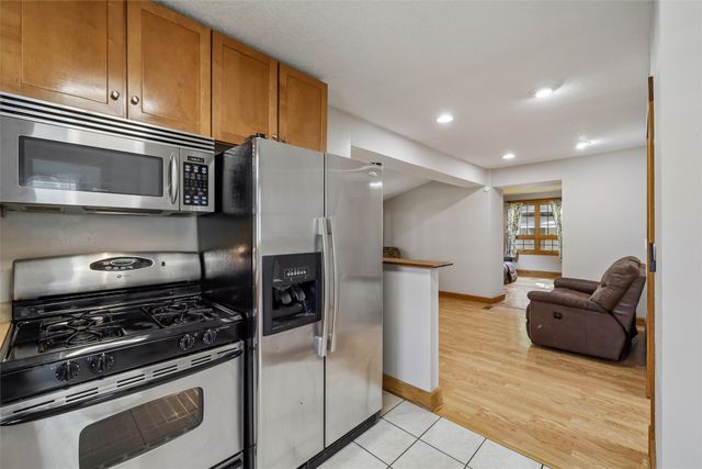 1129 Pleasant View Drive, Des Moines, IA 50315