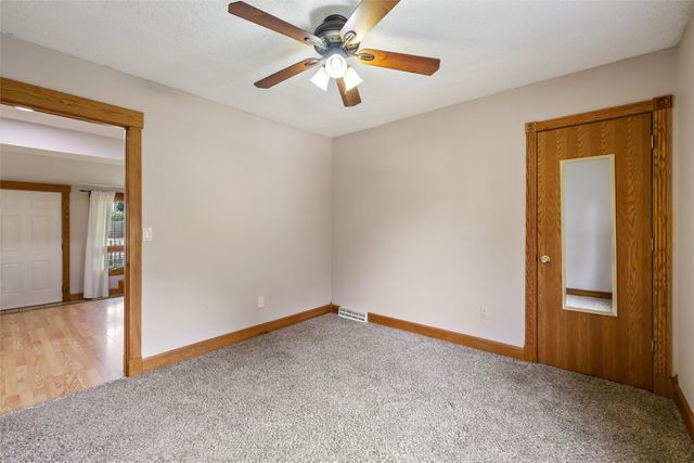 1129 Pleasant View Drive, Des Moines, IA 50315