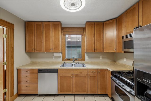 1129 Pleasant View Drive, Des Moines, IA 50315