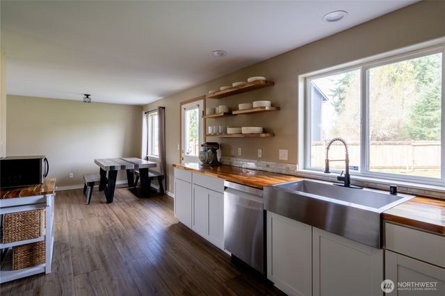 614 Eagle View Drive, Granite Falls, WA 98252