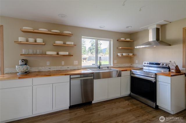 614 Eagle View Drive, Granite Falls, WA 98252