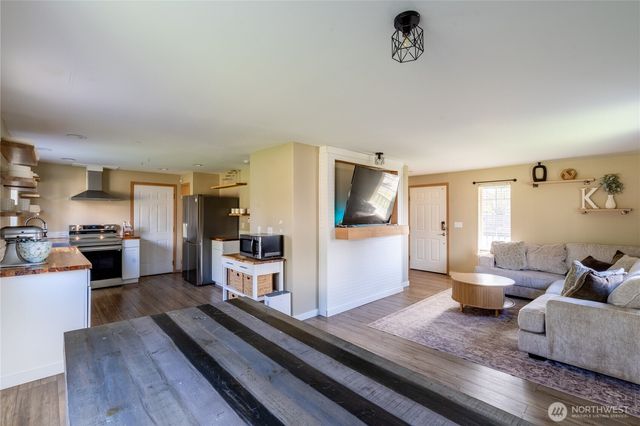 614 Eagle View Drive, Granite Falls, WA 98252