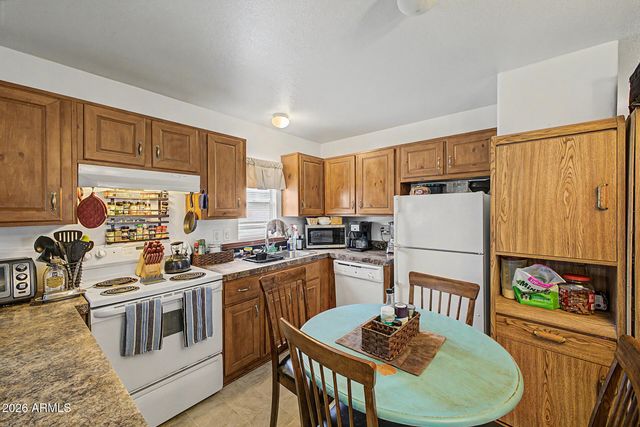 625 W MCKELLIPS Road 55, Mesa, AZ 85201
