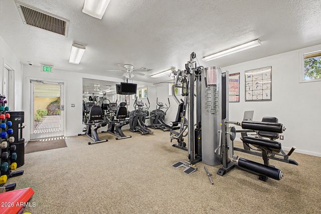 625 W MCKELLIPS Road 55, Mesa, AZ 85201