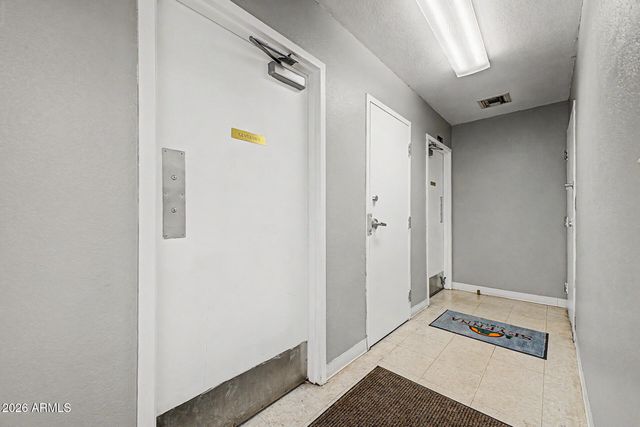 625 W MCKELLIPS Road 55, Mesa, AZ 85201
