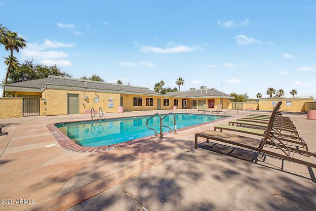 625 W MCKELLIPS Road 55, Mesa, AZ 85201