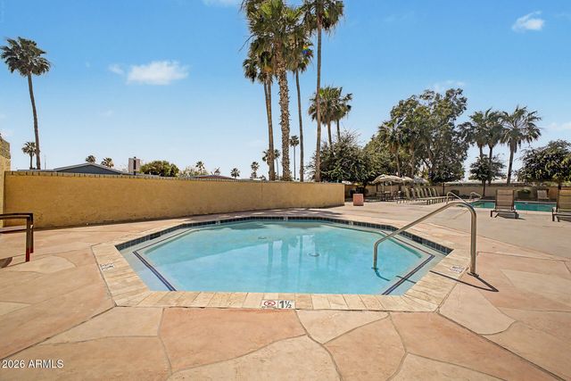 625 W MCKELLIPS Road 55, Mesa, AZ 85201