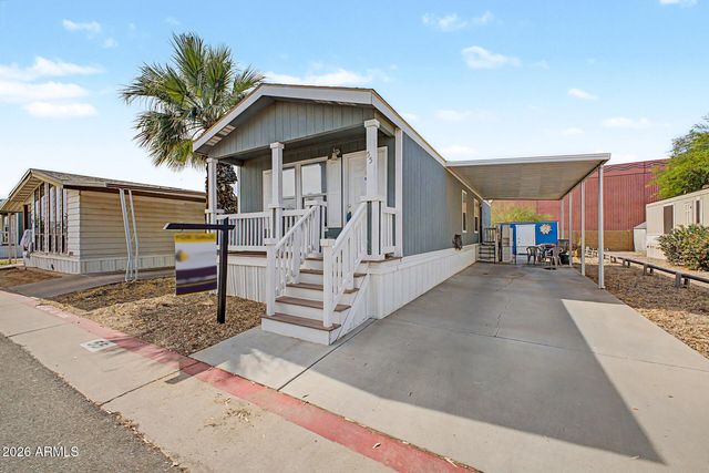 625 W MCKELLIPS Road 55, Mesa, AZ 85201