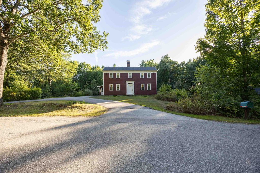 738 Robinson Road, Pembroke, NH 03275