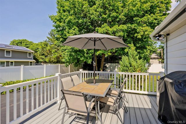 259 Woodlawn Avenue, Saint James, NY 11780