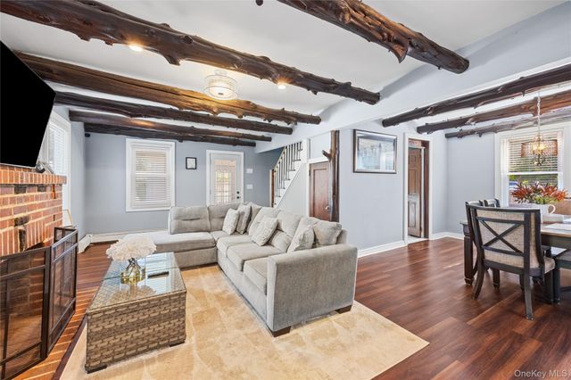 259 Woodlawn Avenue, Saint James, NY 11780