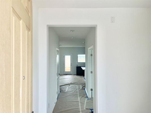 25620 Wheat Seed LN, Elgin, TX 78621