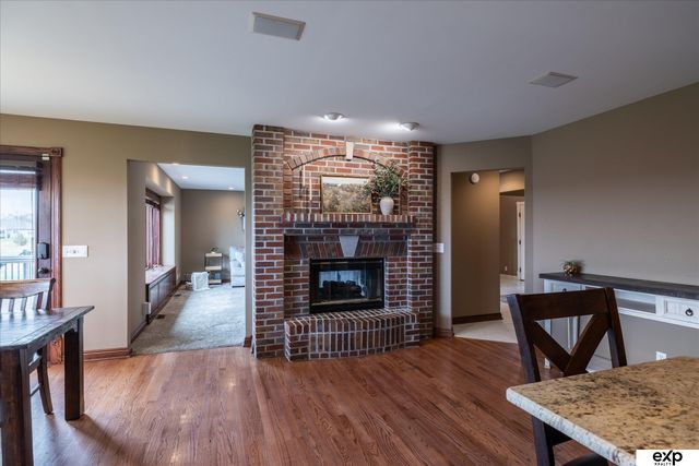 17606 Prestwick Avenue, Omaha, NE 68136