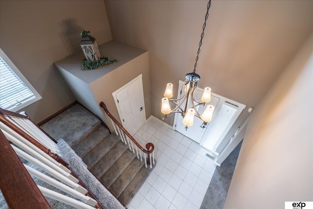 17606 Prestwick Avenue, Omaha, NE 68136