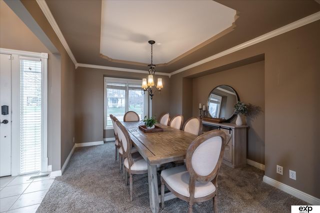 17606 Prestwick Avenue, Omaha, NE 68136