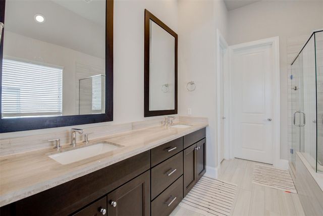 9664 Knight Road, Houston, TX 77045