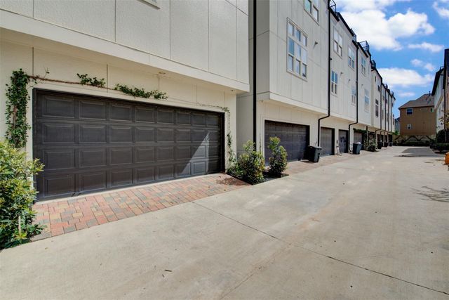 9664 Knight Road, Houston, TX 77045