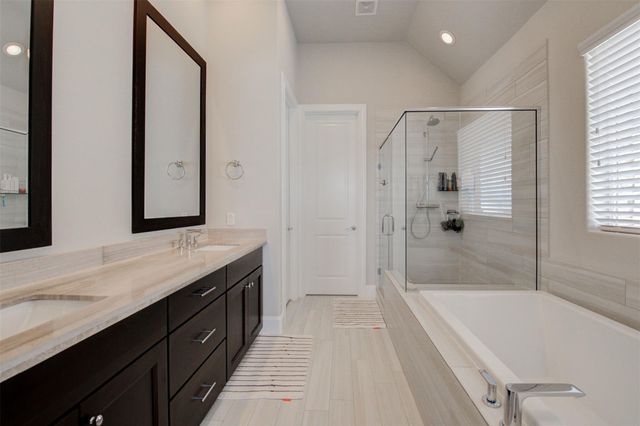 9664 Knight Road, Houston, TX 77045