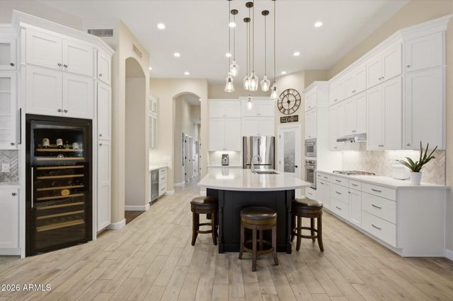 6004 E CAMPO BELLO Drive, Scottsdale, AZ 85254