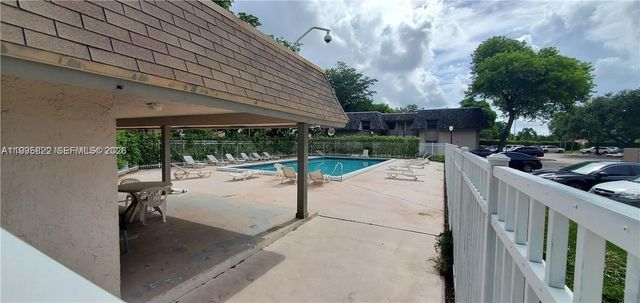 3655 NW 94th Avenue 8H, Sunrise, FL 33351
