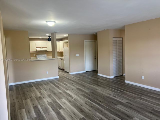 3655 NW 94th Avenue 8H, Sunrise, FL 33351
