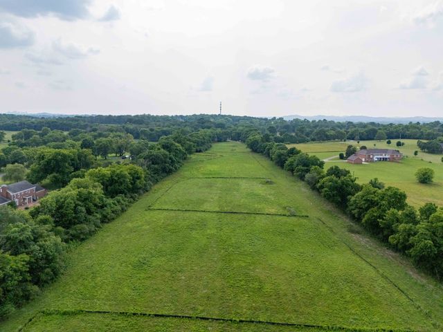 1755 Hudson Rd, Madison, TN 37115