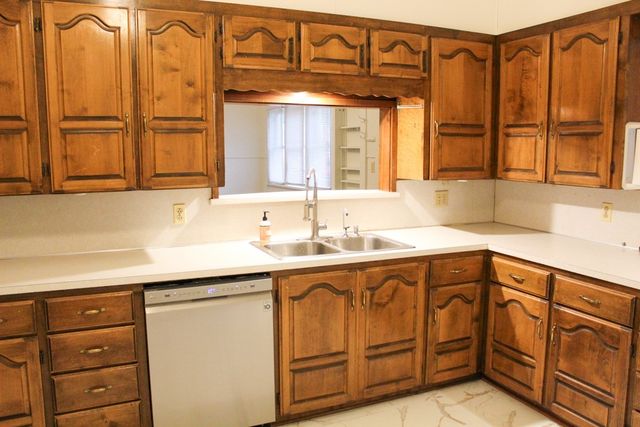 3620 Montgomery, Granbury, TX 76049