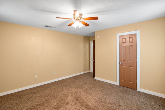 3620 Montgomery, Granbury, TX 76049
