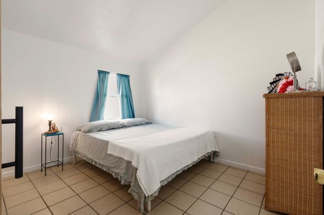 2111 Pennington Drive, Arlington, TX 76014