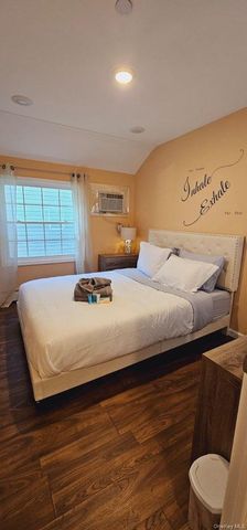 10014 199th Street, Hollis, NY 11423