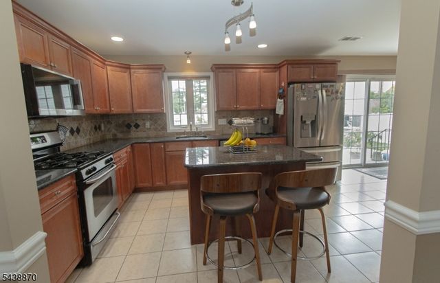 419 Putnam Rd, Union Twp., NJ 07083