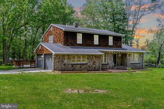 609 SOUTHERN PINES DR, Oakland, MD 21550