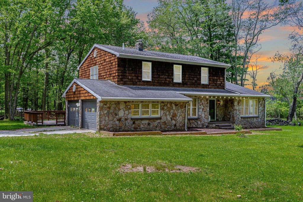 609 SOUTHERN PINES DR, Oakland, MD 21550
