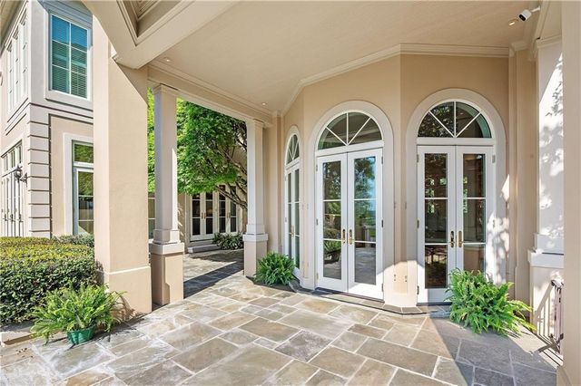 437 Village Drive, Daphne, AL 36526