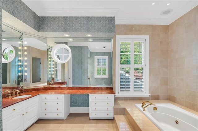 437 Village Drive, Daphne, AL 36526