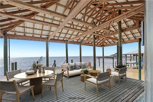 437 Village Drive, Daphne, AL 36526