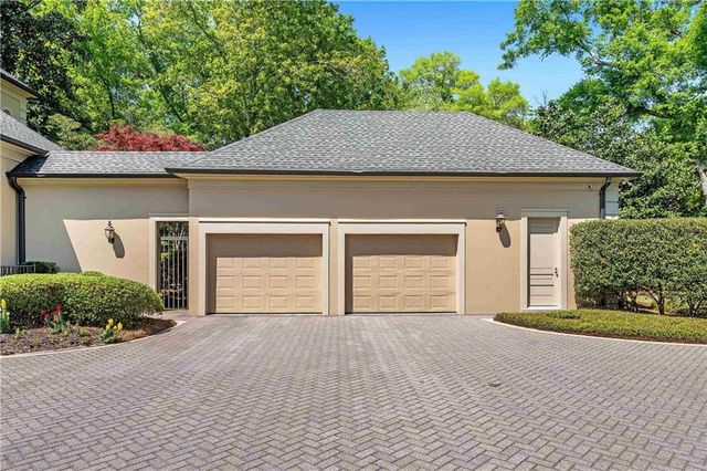 437 Village Drive, Daphne, AL 36526