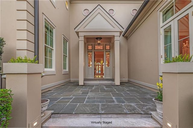 437 Village Drive, Daphne, AL 36526